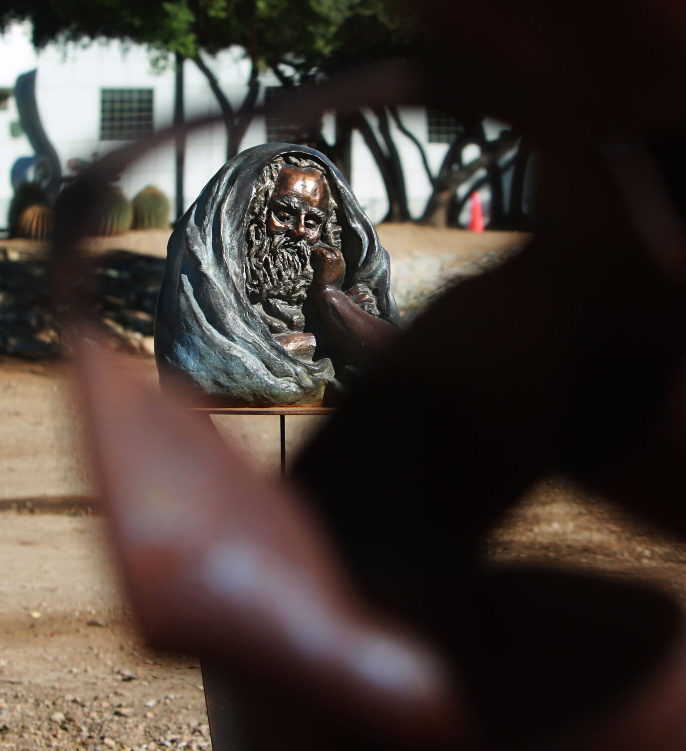 Jewish Community Center, sculptures